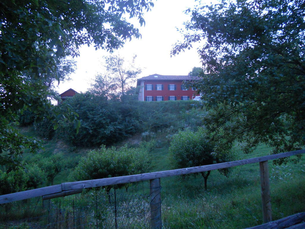 B&B Cascina Rossa Asti Luaran gambar