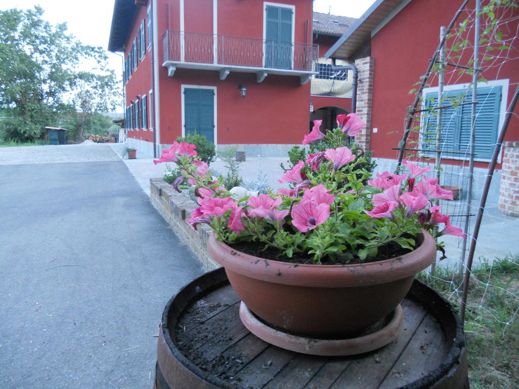 B&B Cascina Rossa Asti Luaran gambar