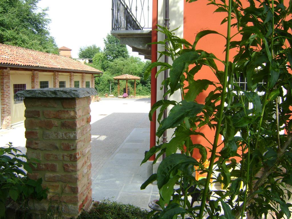 B&B Cascina Rossa Asti Luaran gambar