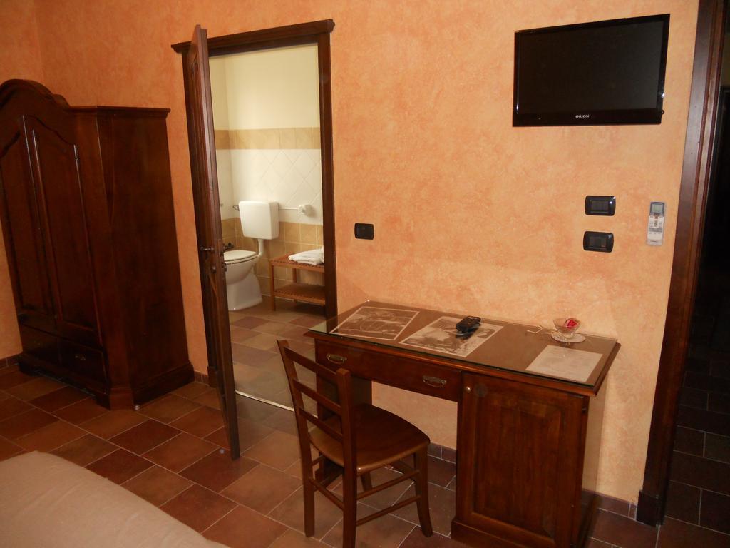 B&B Cascina Rossa Asti Bilik gambar