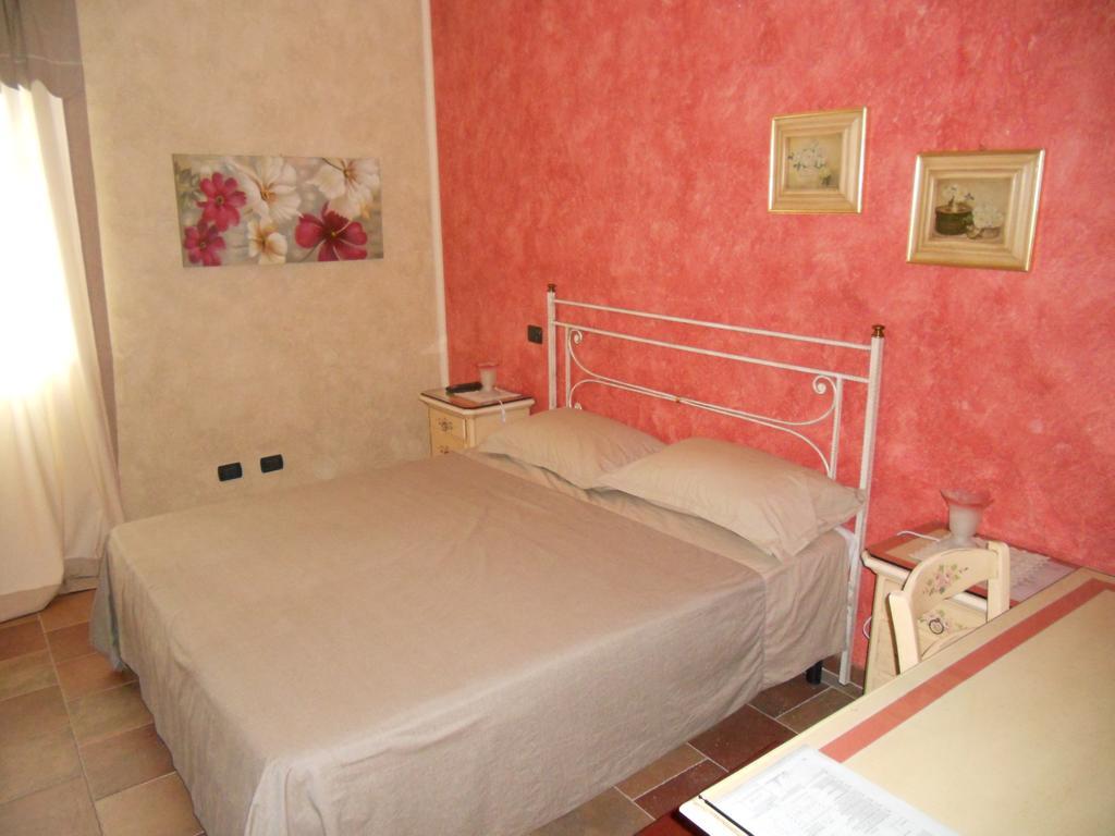 B&B Cascina Rossa Asti Bilik gambar